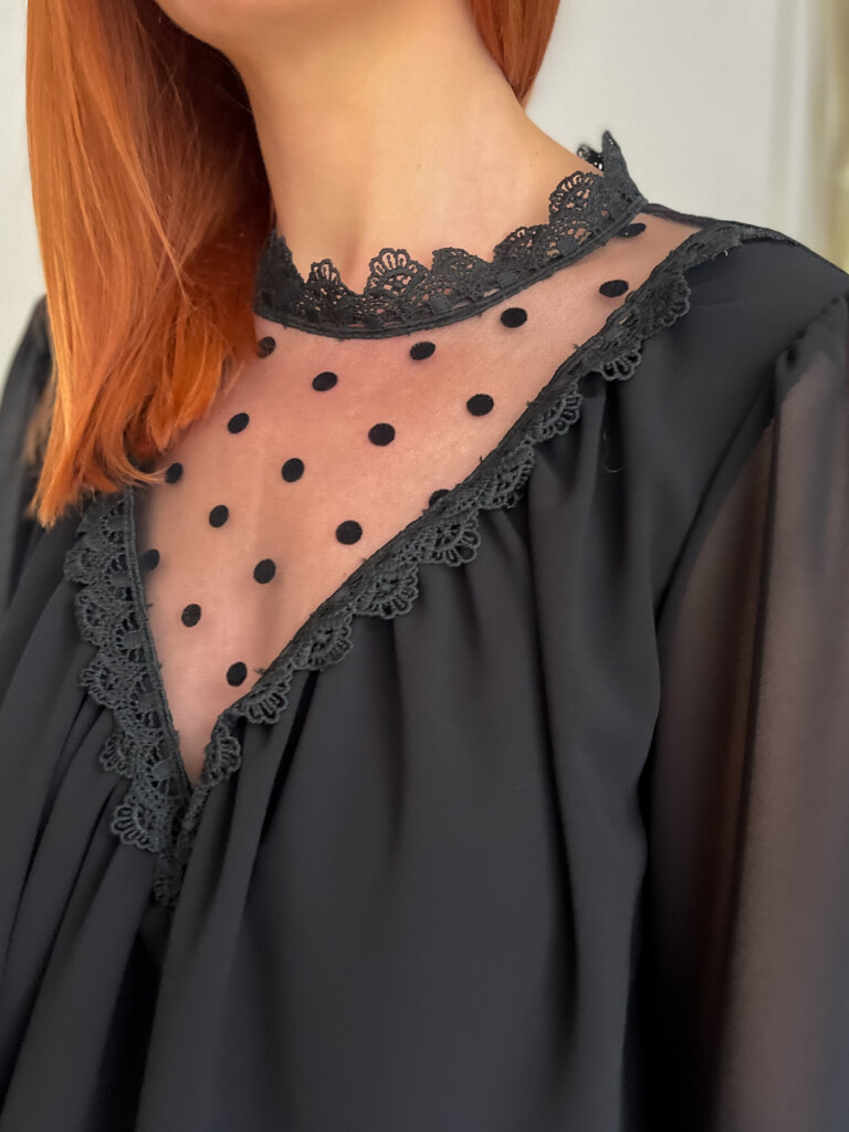 Milly blouse dentelle noire